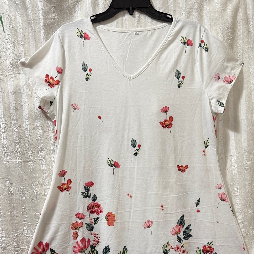 Floral V-Neck Women Top - White and Pink